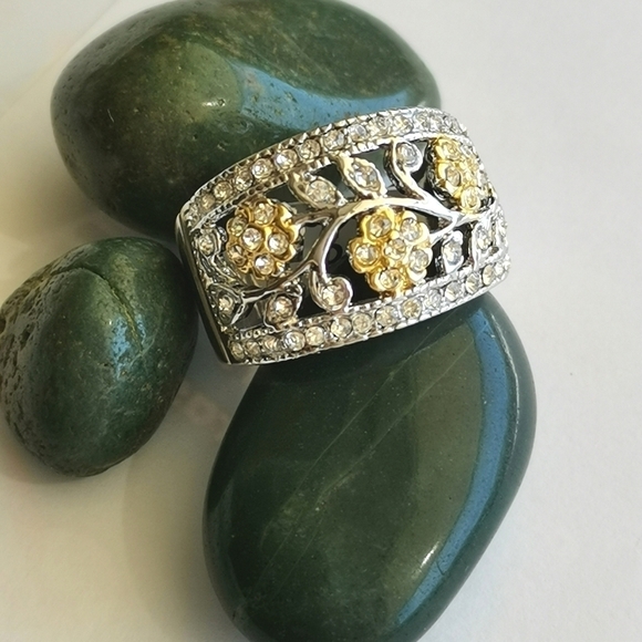 White Gold Yellow 14k Gold vermeil Dome ring filigree floral sz 7 🆕 - Picture 5 of 6